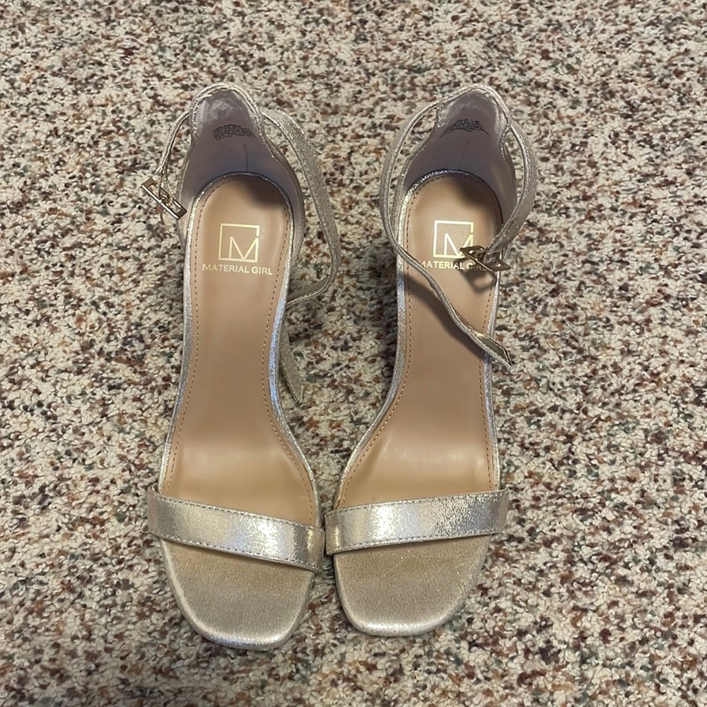 Material girl dress heels. Size 7, barely used